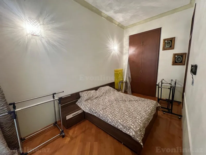 Satılır 4 otaqlı Mənzil Köhnə tikili 220 m² Sahil m. - şəkil 17