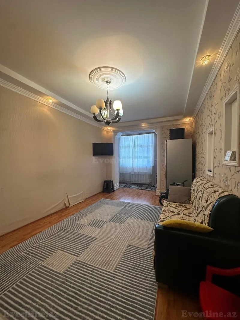 Satılır 2 otaqlı Mənzil Köhnə tikili 45 m² Memar Əcəmi m. - şəkil 2
