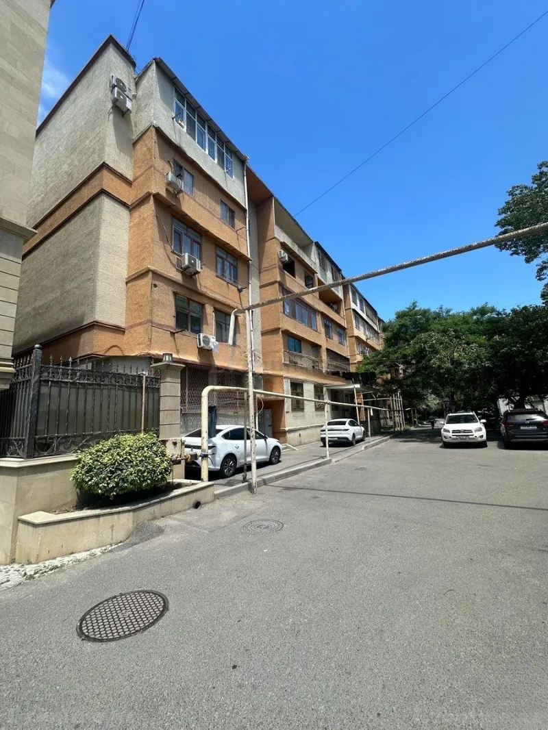 Satılır 2 otaqlı Mənzil Köhnə tikili 45 m² Memar Əcəmi m. - şəkil 15