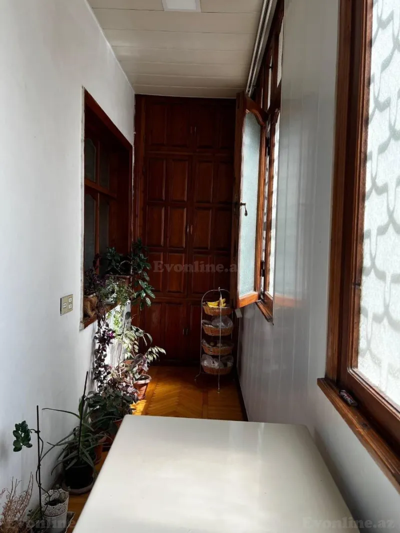 Satılır 5 otaqlı Mənzil Köhnə tikili 130 m² Yeni Yasamal - şəkil 6