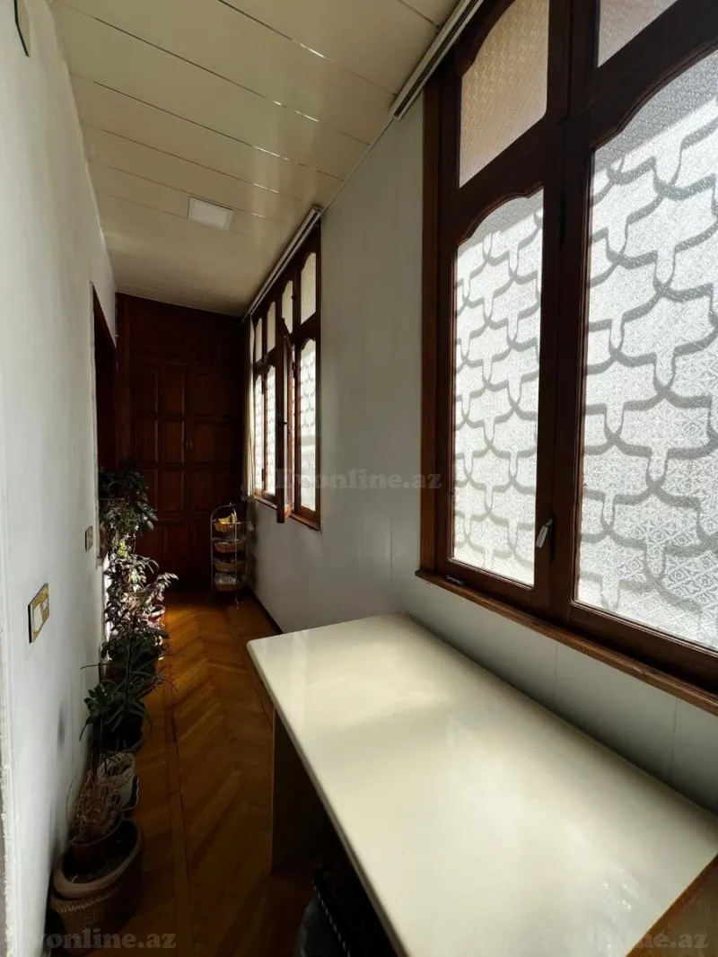 Satılır 5 otaqlı Mənzil Köhnə tikili 130 m² Yeni Yasamal - şəkil 9