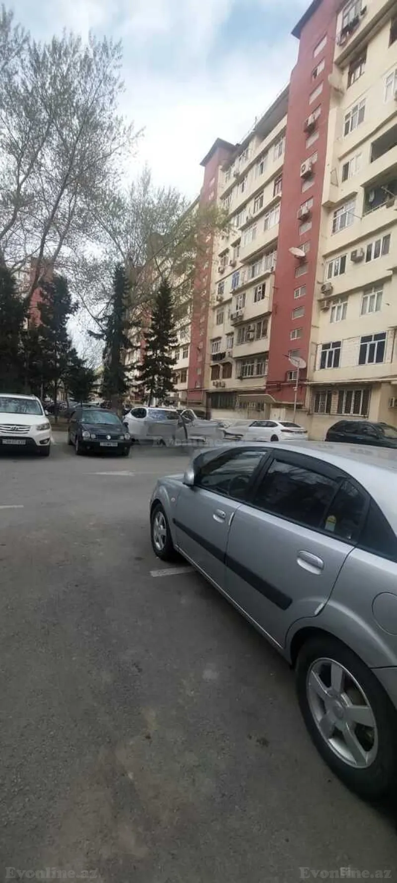 Satılır 4 otaqlı Mənzil Köhnə tikili 100 m² İnşaatçılar m. - şəkil 10