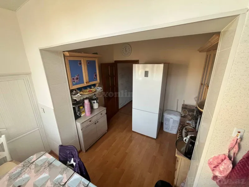 Satılır 4 otaqlı Mənzil Köhnə tikili 100 m² İnşaatçılar m. - şəkil 19