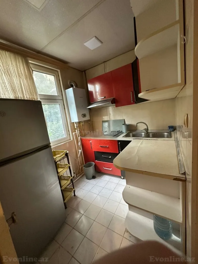 Kirayə verilir 2 otaqlı Mənzil Köhnə tikili 45 m² Memar Əcəmi m. - şəkil 5