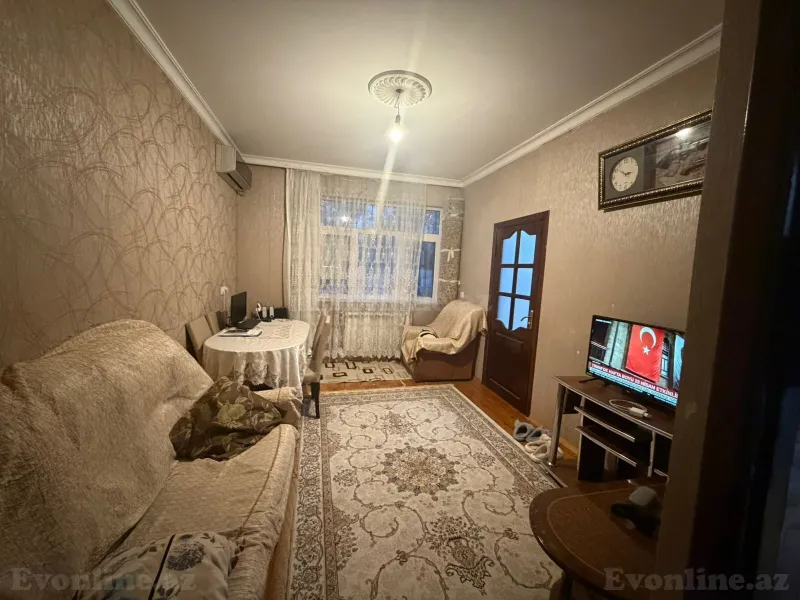 Satılır 2 otaqlı Mənzil Köhnə tikili 45 m² Memar Əcəmi m. - şəkil 2