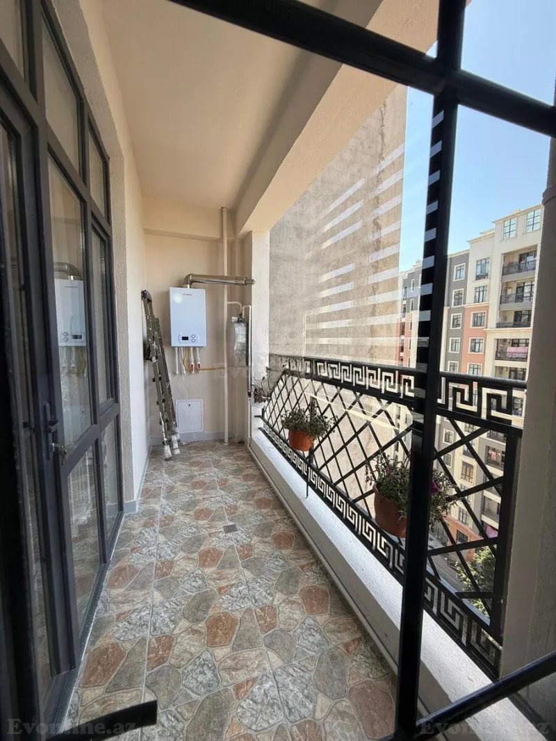 Satılır 3 otaqlı Mənzil Yeni tikili 130 m² Qara Qarayev m. - şəkil 18
