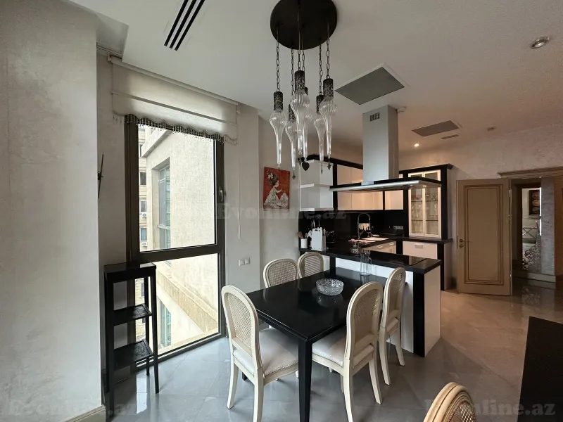 Kirayə verilir 3 otaqlı Mənzil Yeni tikili 165 m² Səbail r. - şəkil 12