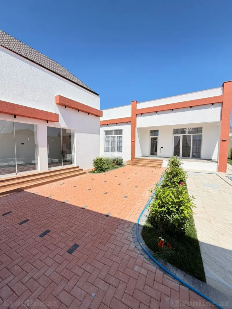 4 otaqlı Həyət evi 160 m² Şüvəlan Satılır