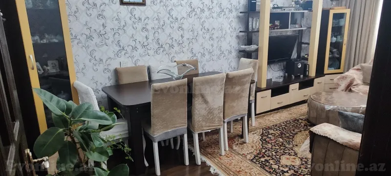 Satılır 3 otaqlı Mənzil Köhnə tikili 80 m² Massiv D - şəkil 2