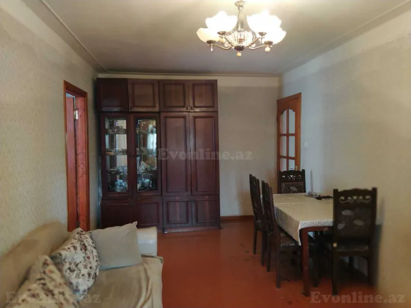 Satılır 2 otaqlı Mənzil Köhnə tikili 50 m² Xalqlar Dostluğu m. - şəkil 2
