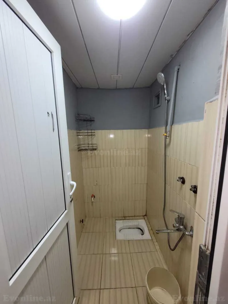 Kirayə verilir 2 otaqlı Həyət evi 40 m² İnşaatçılar m. - şəkil 6