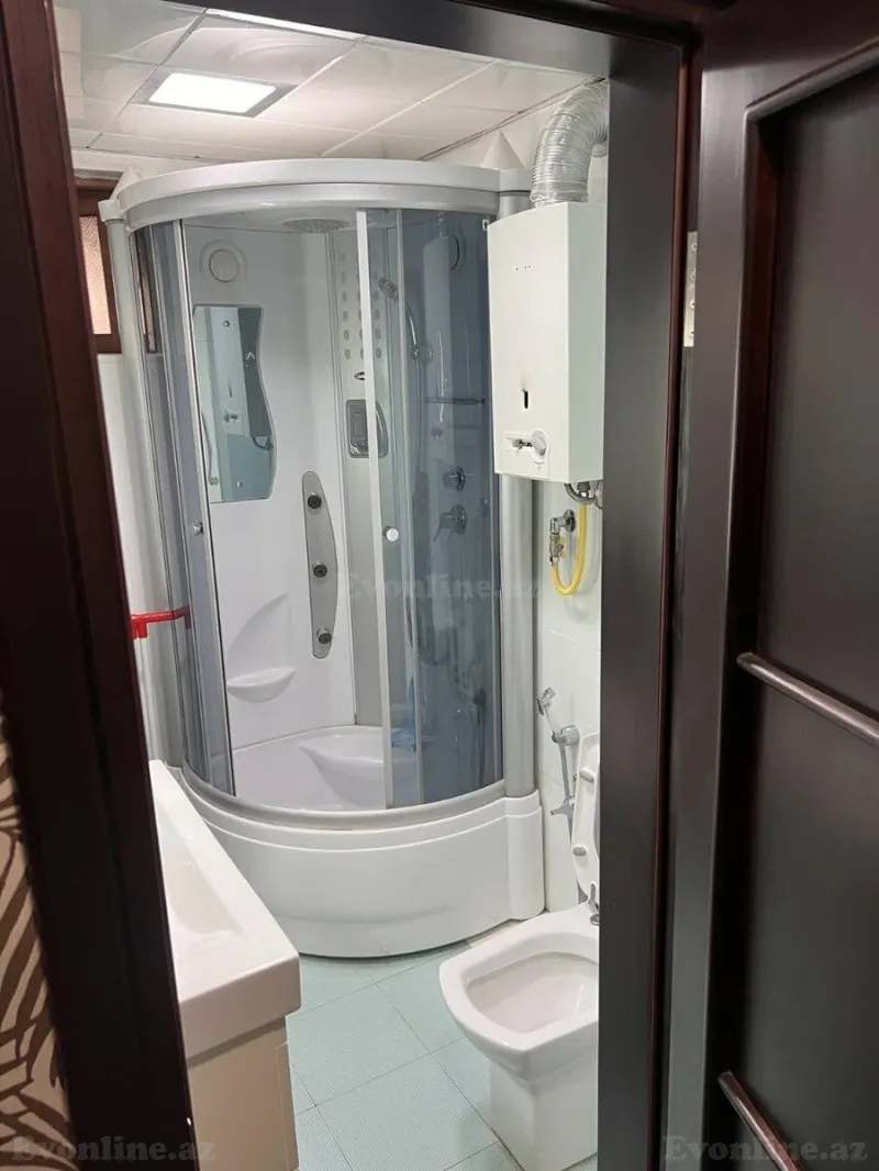 Satılır 2 otaqlı Mənzil Köhnə tikili 44 m² Gənclik m. - şəkil 13