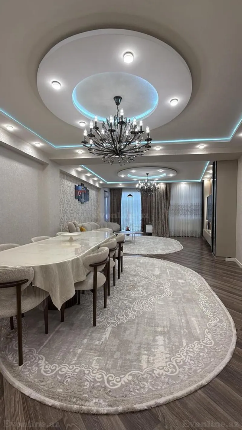 Satılır 4 otaqlı Mənzil Yeni tikili 200 m² Masazır