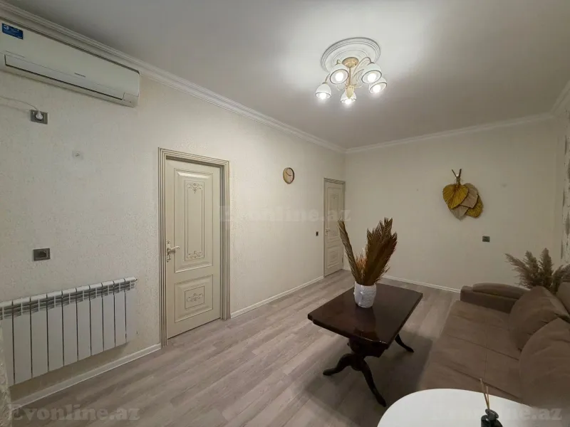 Satılır 2 otaqlı Mənzil Köhnə tikili 45 m² Memar Əcəmi m. - şəkil 3