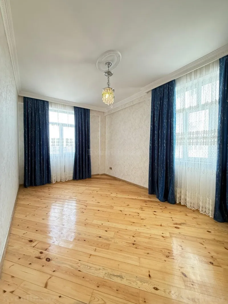 Satılır 2 otaqlı Mənzil Yeni tikili 90 m² İnşaatçılar m. - şəkil 4