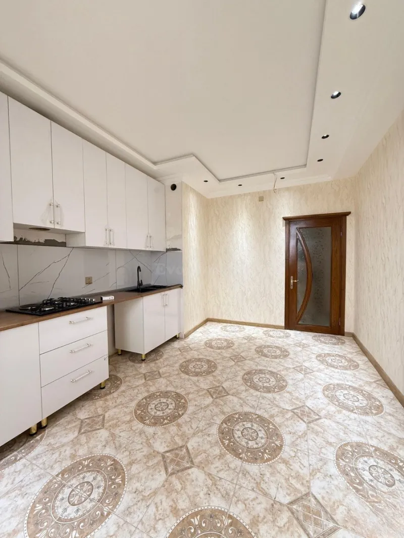 Satılır 2 otaqlı Mənzil Yeni tikili 90 m² İnşaatçılar m. - şəkil 9