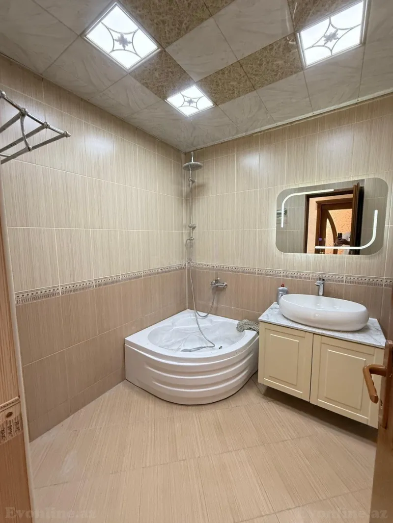 Satılır 2 otaqlı Mənzil Yeni tikili 90 m² İnşaatçılar m. - şəkil 10