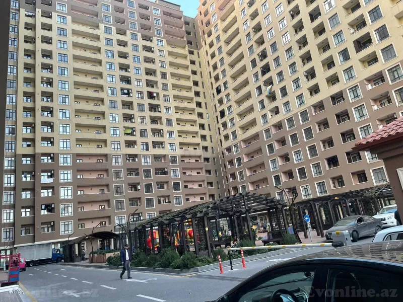 2 otaqlı Mənzil 70 m² İnşaatçılar m. Kirayə verilir