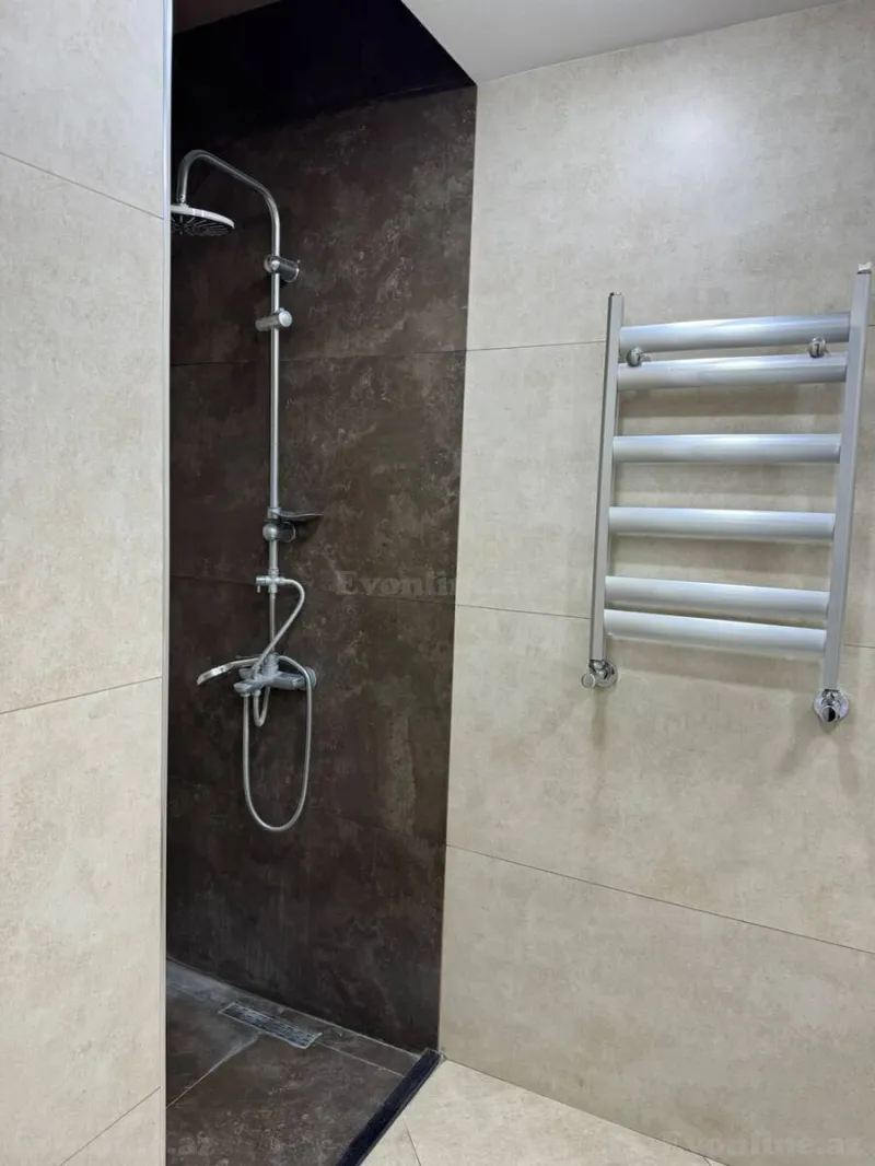 Kirayə verilir 2 otaqlı Mənzil Yeni tikili 70 m² İnşaatçılar m. - şəkil 9