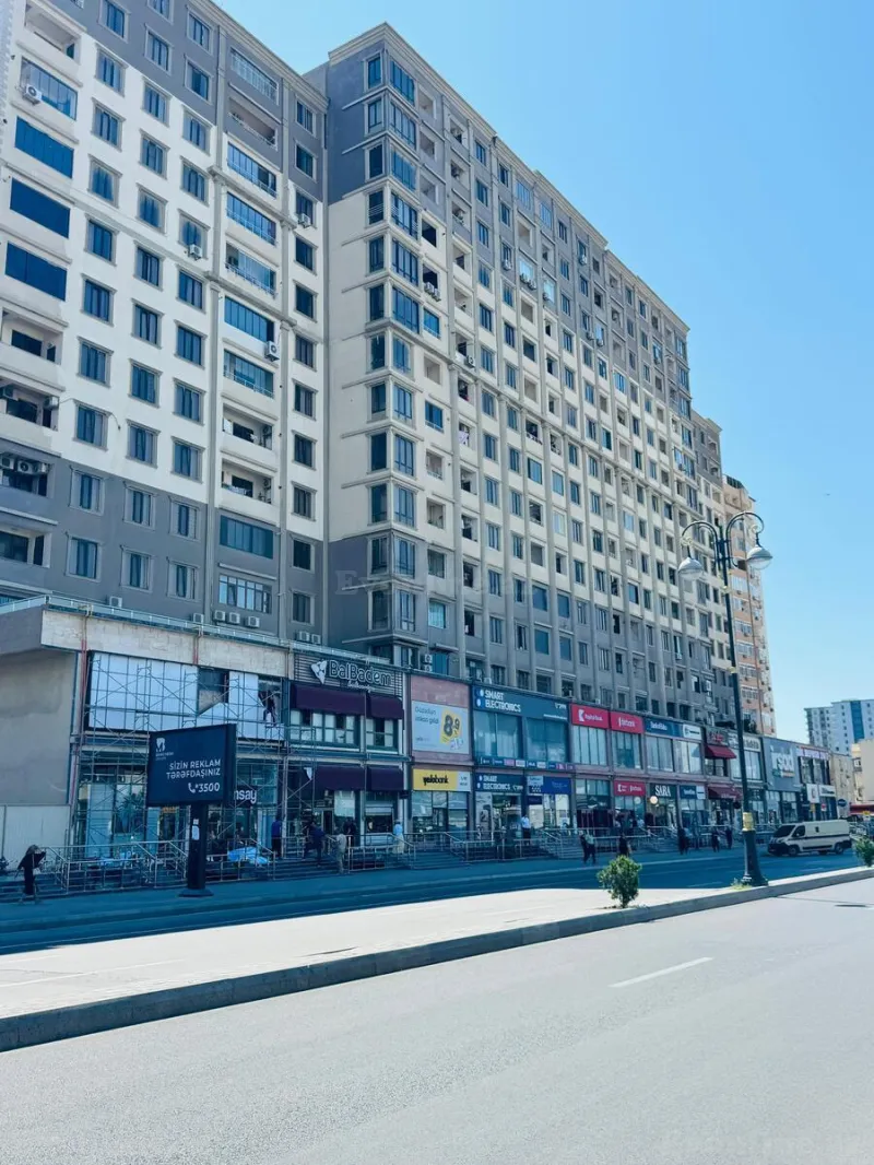 Satılır 3 otaqlı Mənzil Yeni tikili 136 m² İnşaatçılar m. - şəkil 2