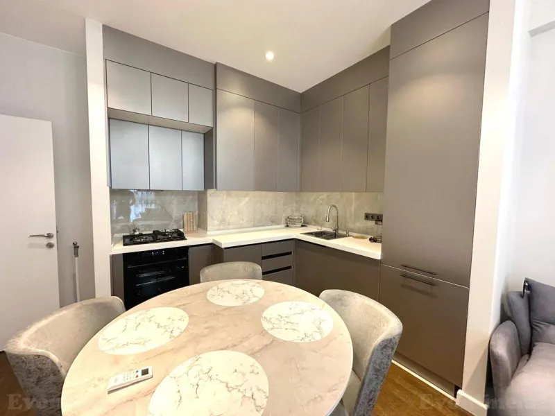 Kirayə verilir 2 otaqlı Mənzil Yeni tikili 65 m² Səbail r. - şəkil 6