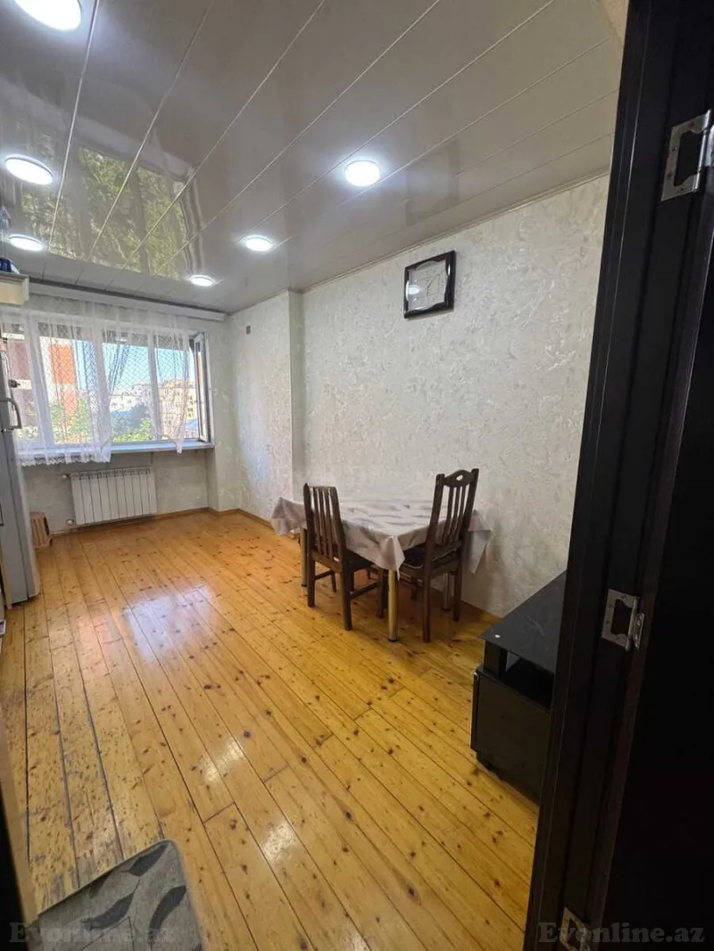 Satılır 3 otaqlı Mənzil Köhnə tikili 67 m² Bakıxanov - şəkil 6