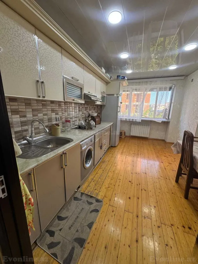 Satılır 3 otaqlı Mənzil Köhnə tikili 67 m² Bakıxanov - şəkil 8