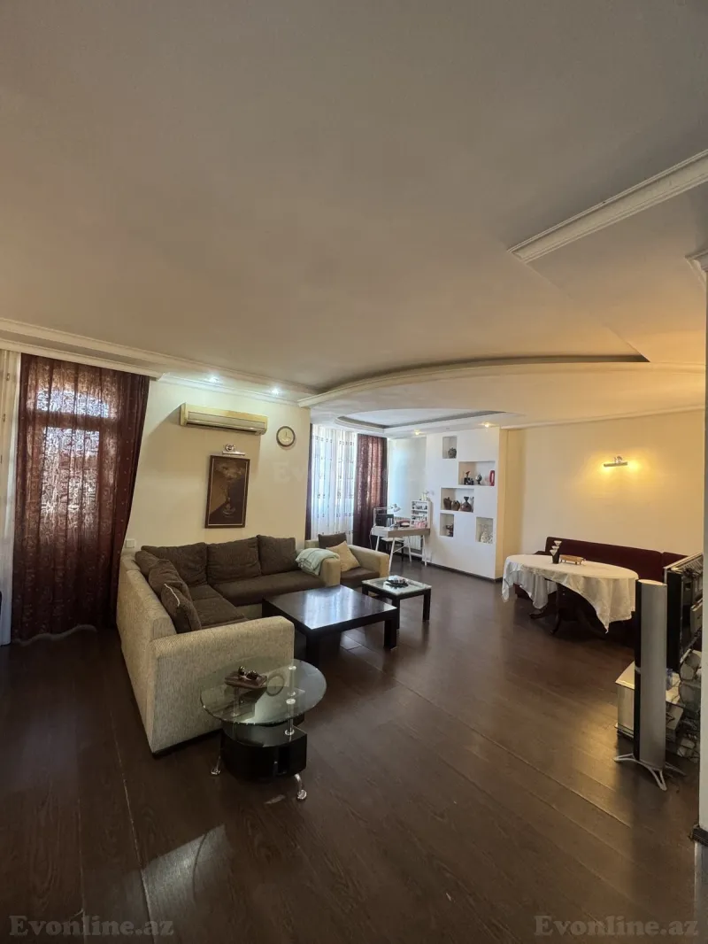 Satılır 4 otaqlı Mənzil Yeni tikili 198 m² İnşaatçılar m.