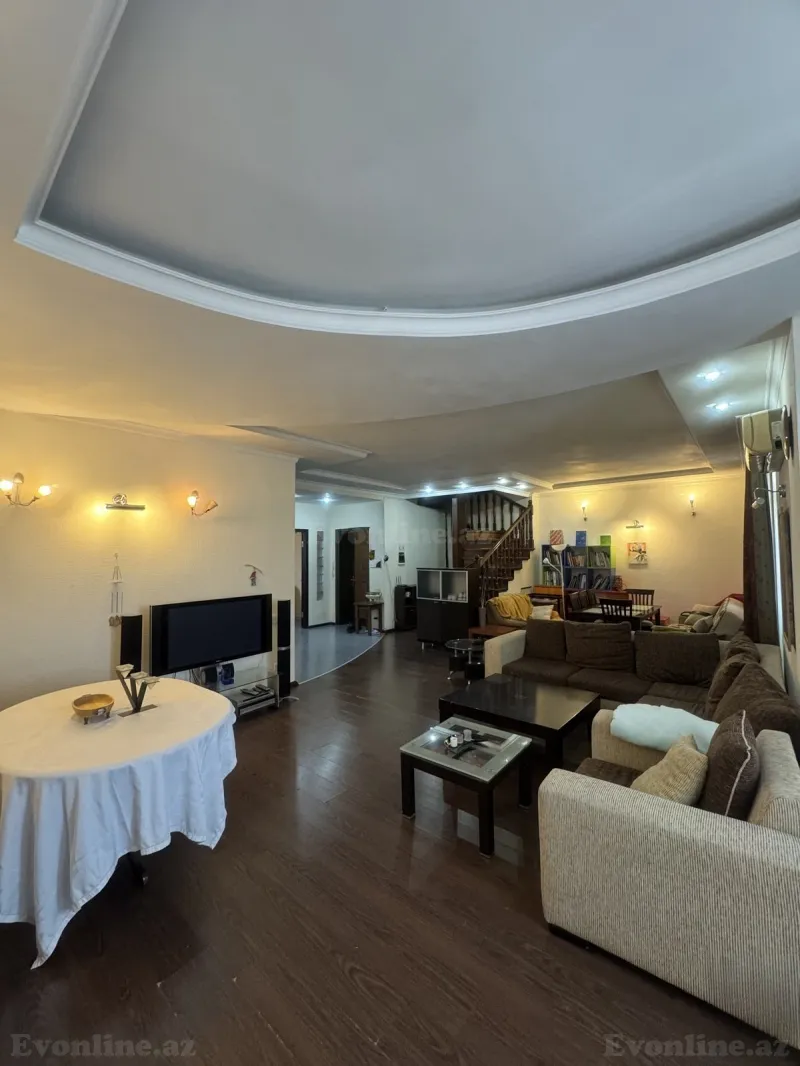 Satılır 4 otaqlı Mənzil Yeni tikili 198 m² İnşaatçılar m. - şəkil 4