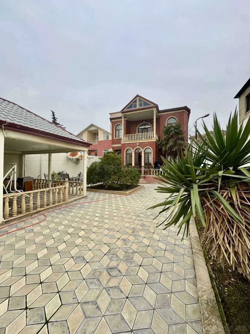 Kirayə verilir 6 otaqlı Həyət evi 250 m² Masazır