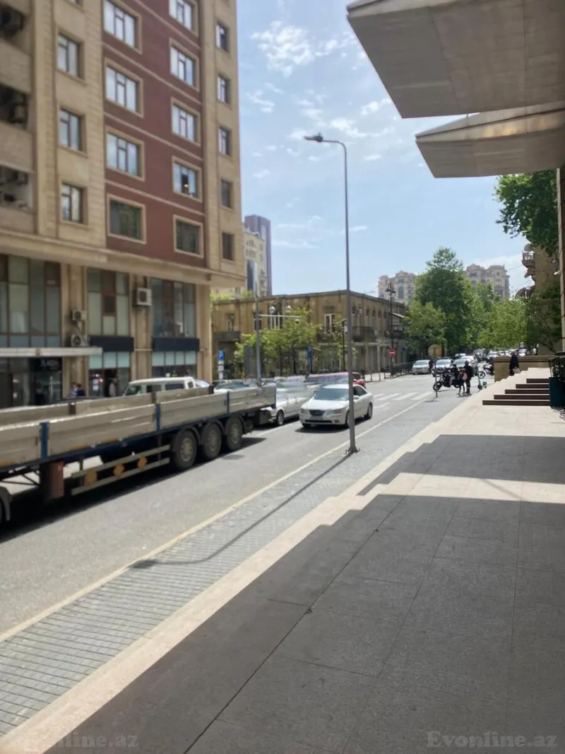 Satılır 4 otaqlı Mənzil Yeni tikili 300 m² 28 May m. - şəkil 6