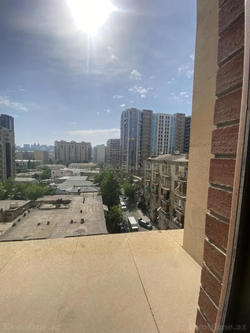 Satılır 4 otaqlı Mənzil Yeni tikili 300 m² 28 May m. - şəkil 12