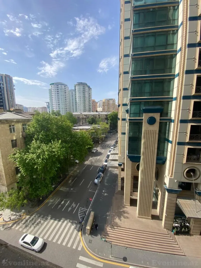 Satılır 4 otaqlı Mənzil Yeni tikili 300 m² 28 May m. - şəkil 13