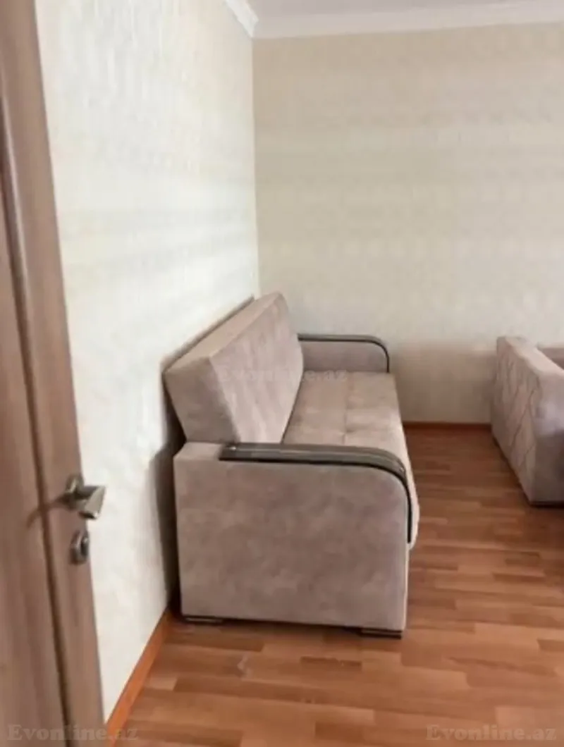 Kirayə verilir 1 otaqlı Mənzil Köhnə tikili 41 m² Elmlər Akademiyası m.