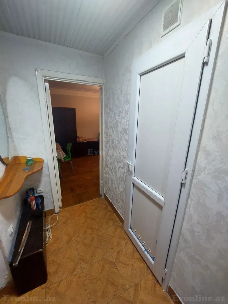 Kirayə verilir 2 otaqlı Mənzil Köhnə tikili 38 m² Gənclik m.