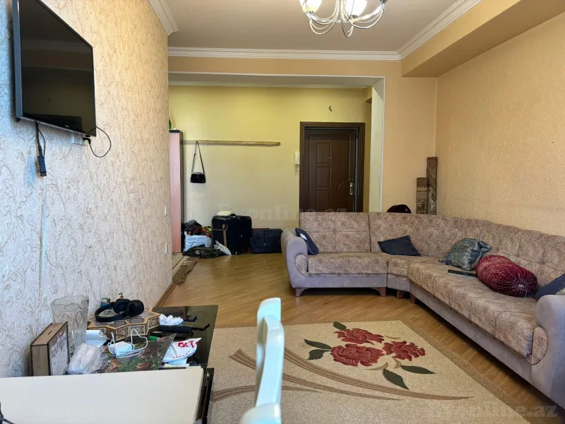 3 otaqlı Mənzil 93 m² Nəsimi m. Kirayə verilir