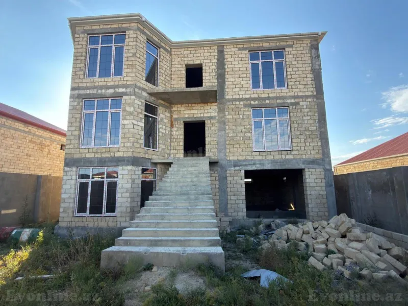 7 otaqlı Həyət evi 450 m² Saray Satılır