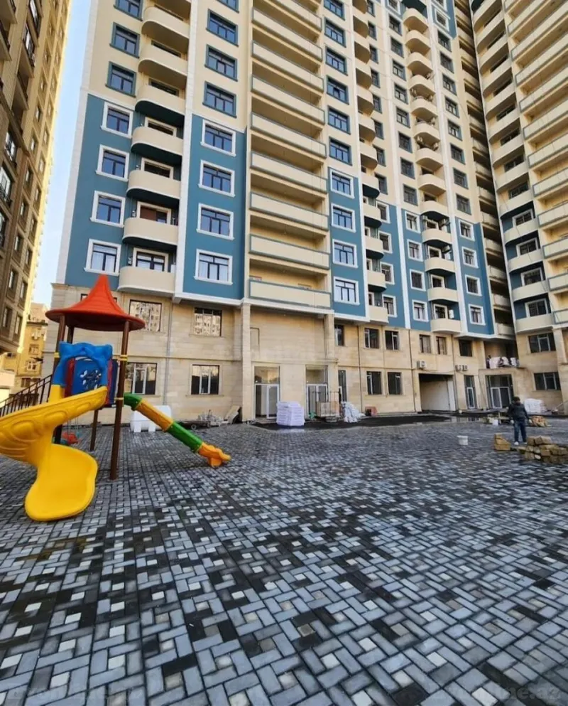4 otaqlı Mənzil 172 m² Nəsimi r. Satılır