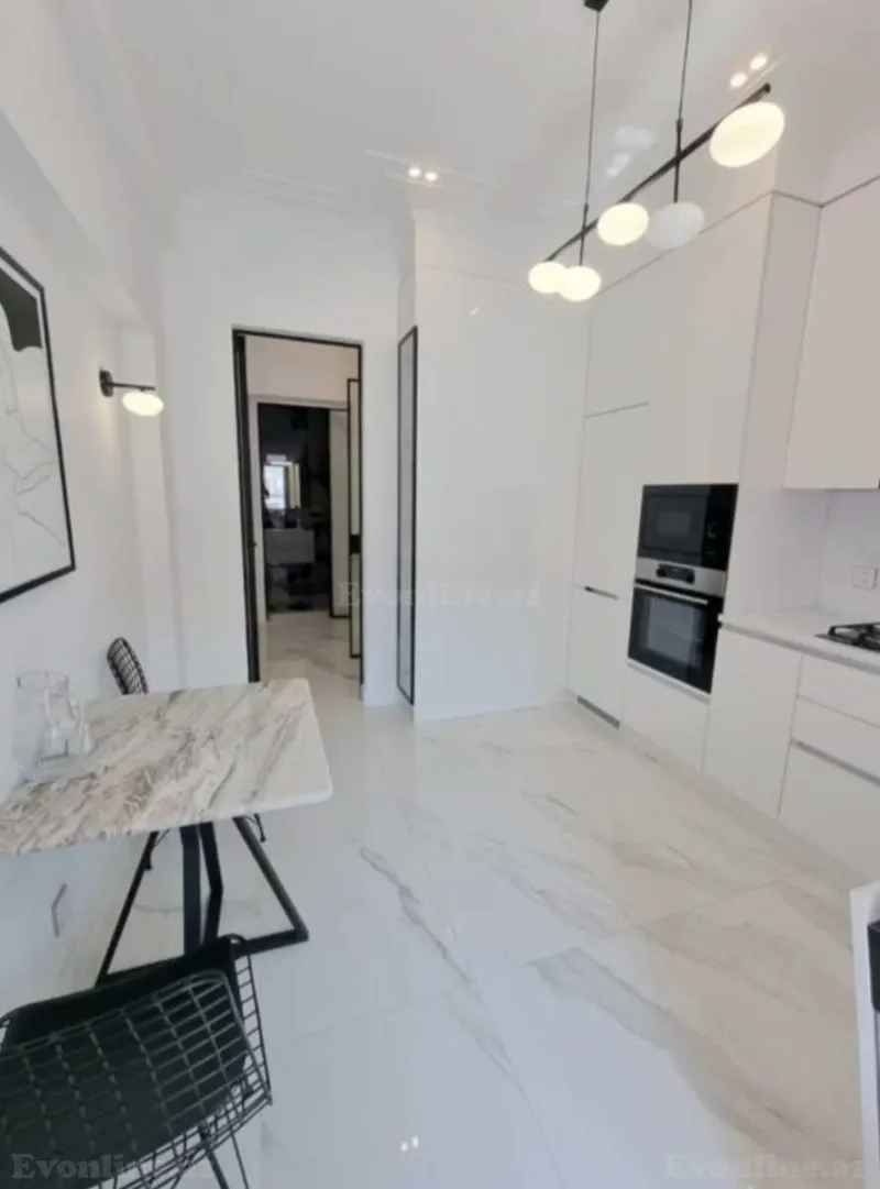 3 otaqlı Mənzil 132 m² Ağ şəhər Kirayə verilir