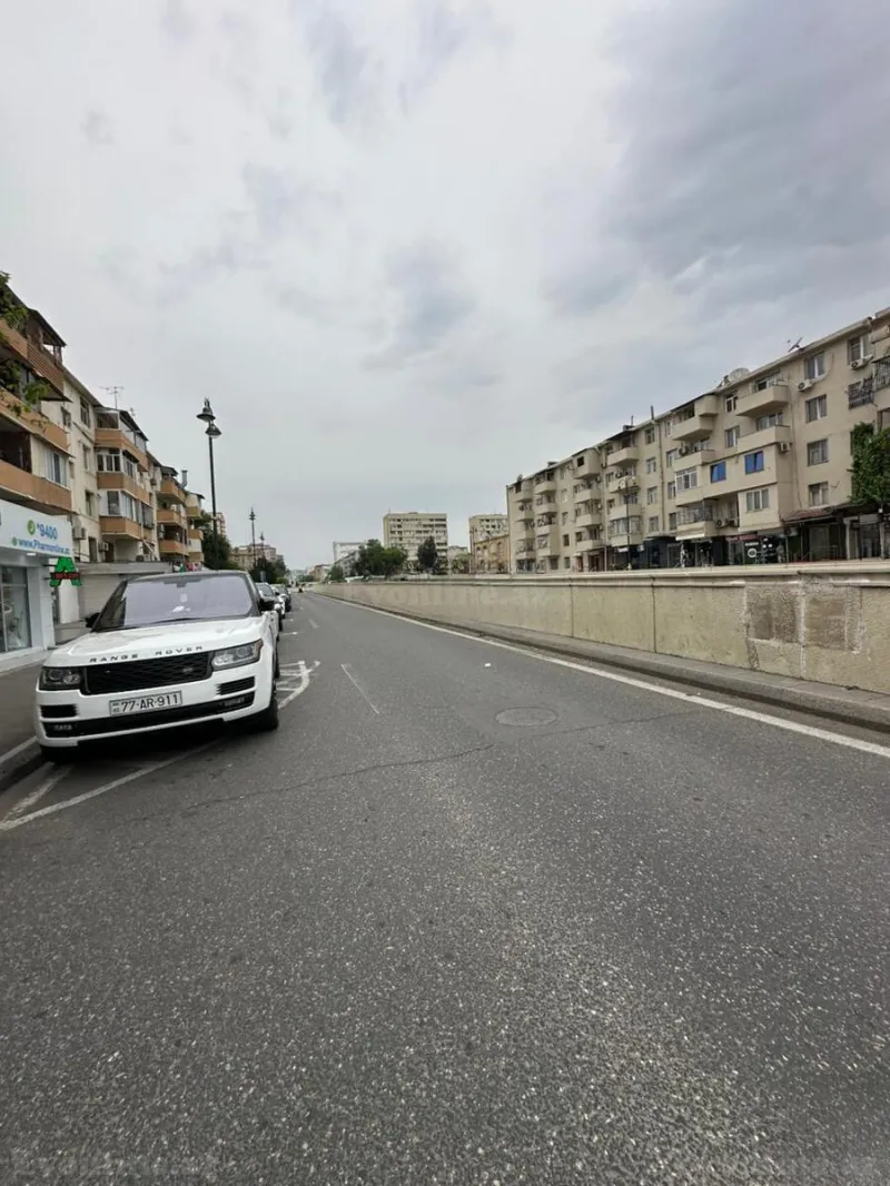 Satılır 4 otaqlı Mənzil Yeni tikili 180 m² Gənclik m. - şəkil 21