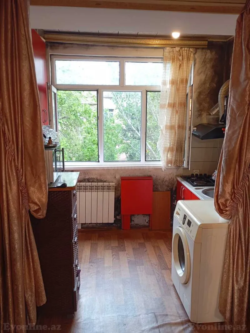 Satılır 2 otaqlı Mənzil Köhnə tikili 35 m² Neftçilər m. - şəkil 3