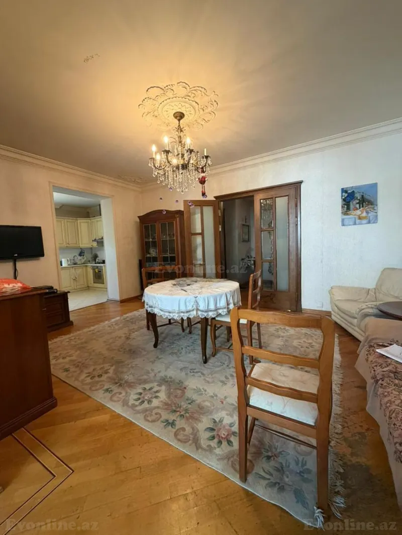 Satılır 2 otaqlı Mənzil Köhnə tikili 90 m² Nəriman Nərimanov m. - şəkil 8