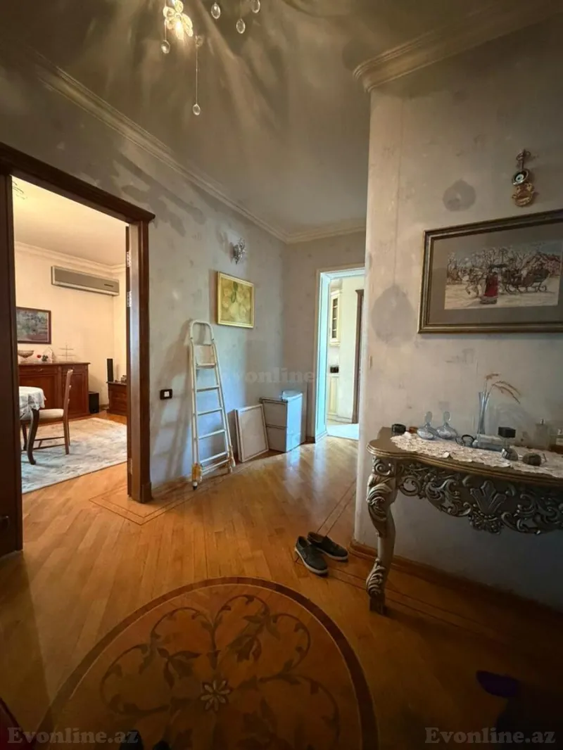 Satılır 2 otaqlı Mənzil Köhnə tikili 90 m² Nəriman Nərimanov m. - şəkil 13