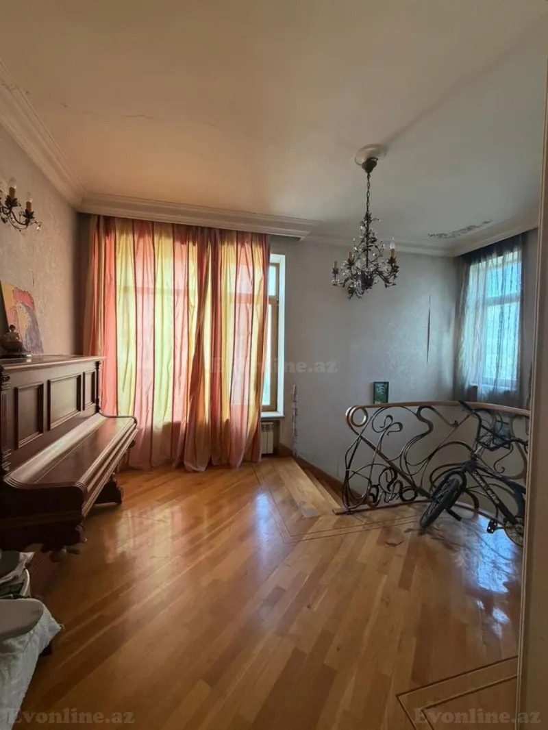 Satılır 2 otaqlı Mənzil Köhnə tikili 90 m² Nəriman Nərimanov m. - şəkil 19