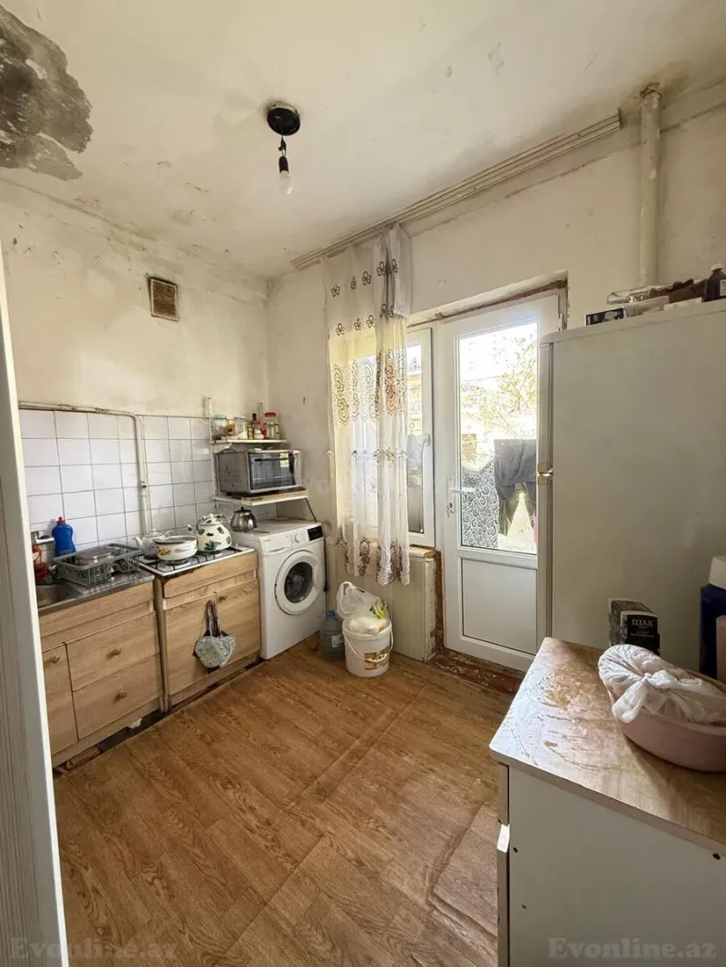 Satılır 2 otaqlı Mənzil Köhnə tikili 70 m² Yeni Yasamal - şəkil 5