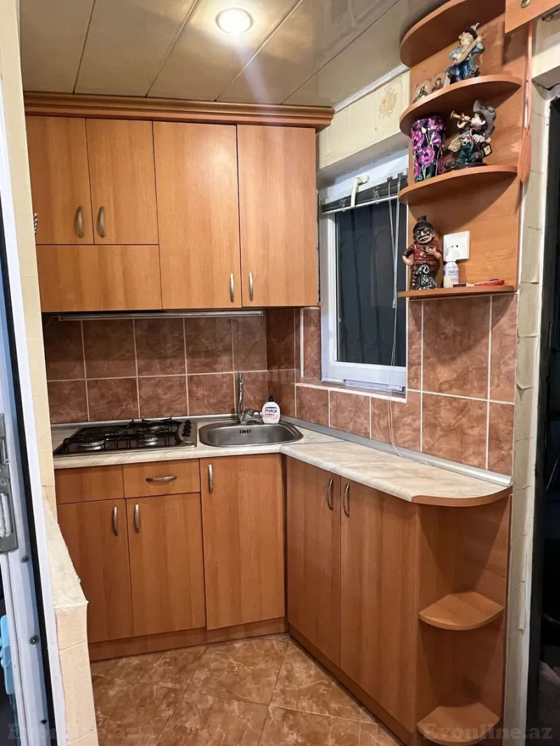 Kirayə verilir 2 otaqlı Mənzil Köhnə tikili 50 m² Səbail r. - şəkil 4