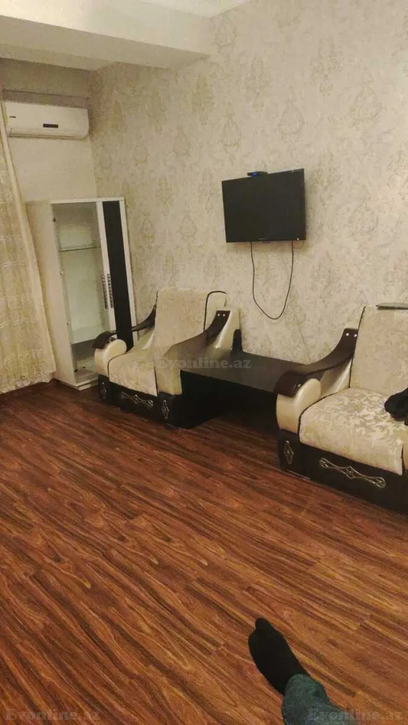 2 otaqlı Mənzil 60 m² İnşaatçılar m. Kirayə verilir