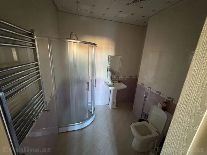 Kirayə verilir 4 otaqlı Mənzil Yeni tikili 200 m² Nəsimi r. - şəkil 13