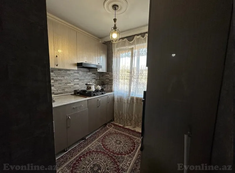 4 otaqlı Mənzil 90 m² Xalqlar Dostluğu m. Satılır