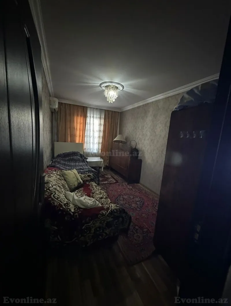 Satılır 4 otaqlı Mənzil Köhnə tikili 90 m² Xalqlar Dostluğu m. - şəkil 4